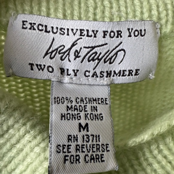 LORD & TAYLOR Vintage 100% Cashmere Sweater Mock Neck Green Cozy Quiet Luxury M - Picture 3 of 4
